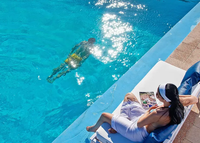 Mrs Chryssana Beach Hotel (Adults Only)